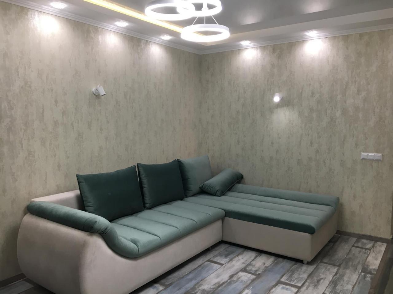 L&A Apartment Kiev Bagian luar foto